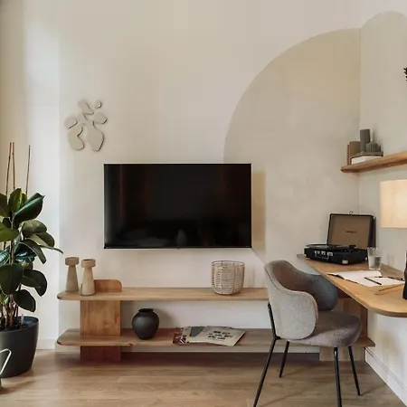 Jure - 2 Bedrooms And Balcony In Eixample Dreta