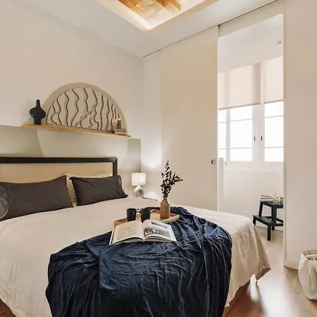 Jure - 2 Bedrooms And Balcony In Eixample Dreta Apartamento *