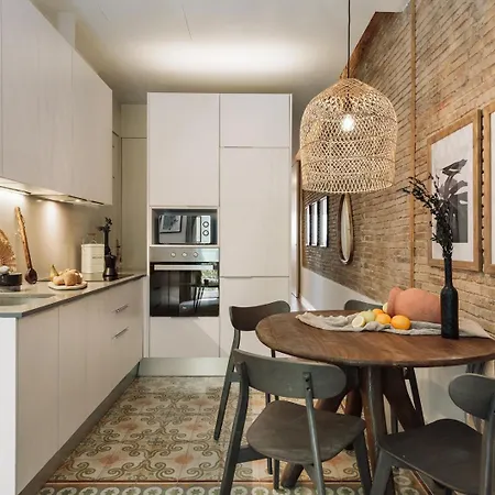 Apartamento Jure - 2 Bedrooms And Balcony In Eixample Dreta