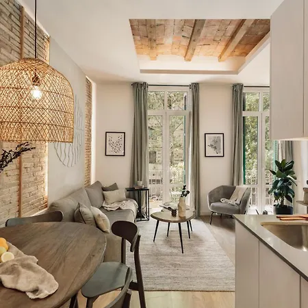 Jure - 2 Bedrooms And Balcony In Eixample Dreta דירה