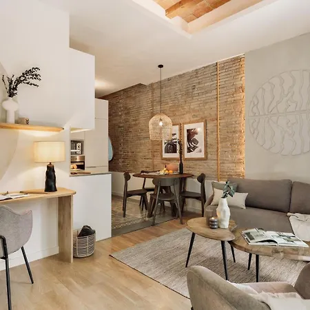 Jure - 2 Bedrooms And Balcony In Eixample Dreta * ברצלונה
