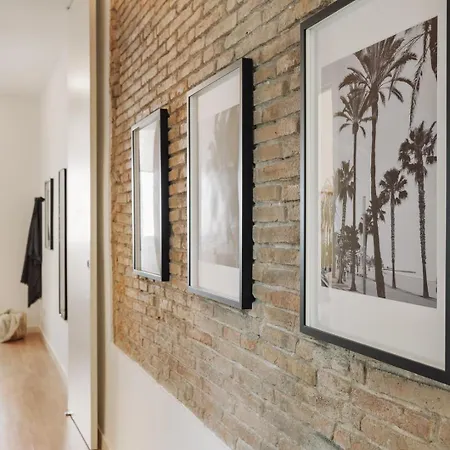 Jure - 2 Bedrooms And Balcony In Eixample Dreta דירה *